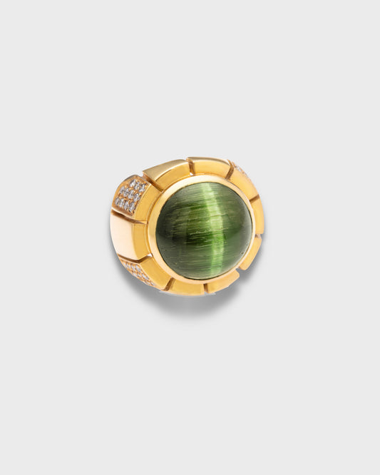 CAT'S EYE TOURMALINE, DIAMOND & YELLOW GOLD COCKTAIL RING, 1970s
