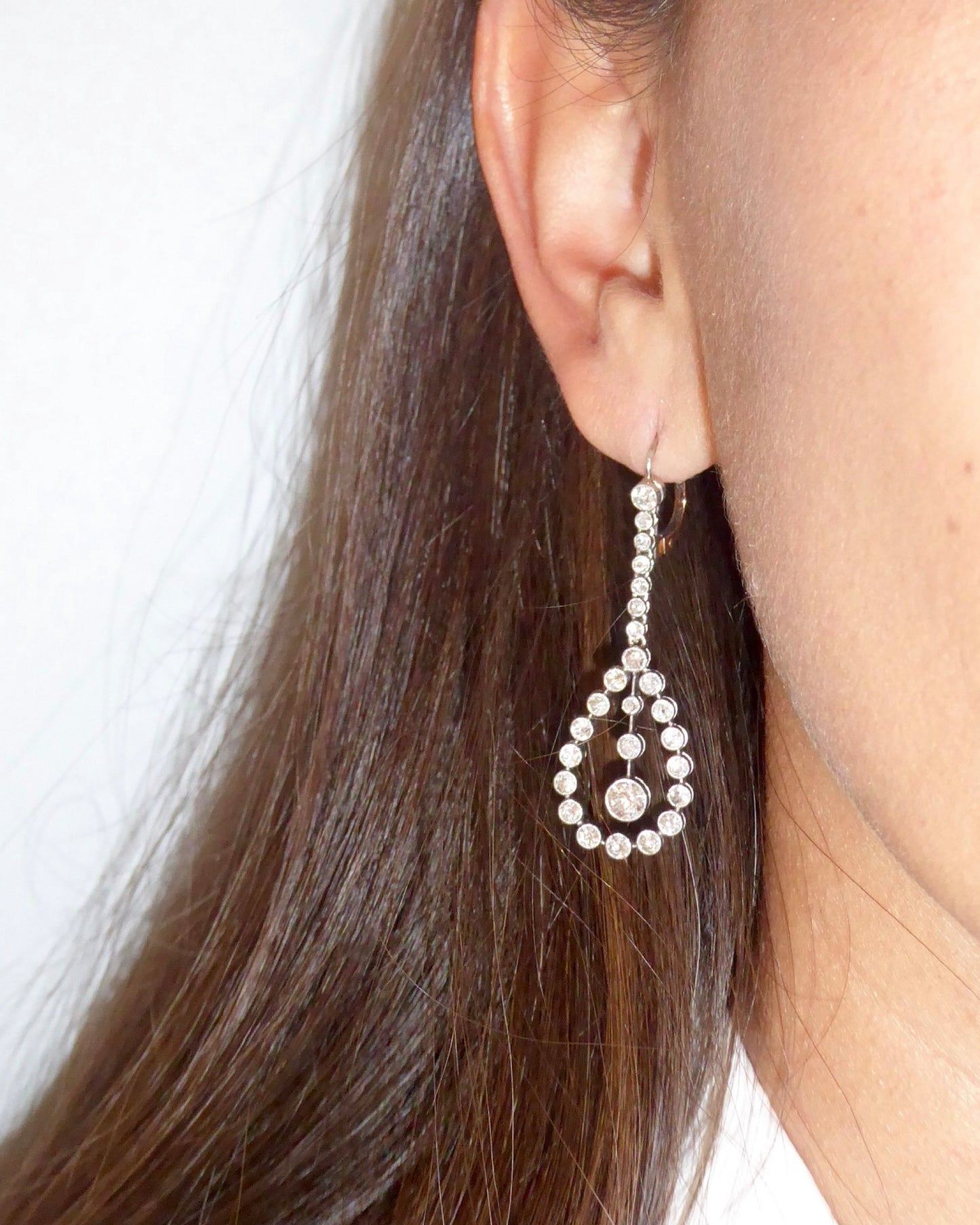 BELLE ÉPOQUE DIAMONDS, WHITE GOLD & PLATINUM DROP EARRINGS, 1910s
