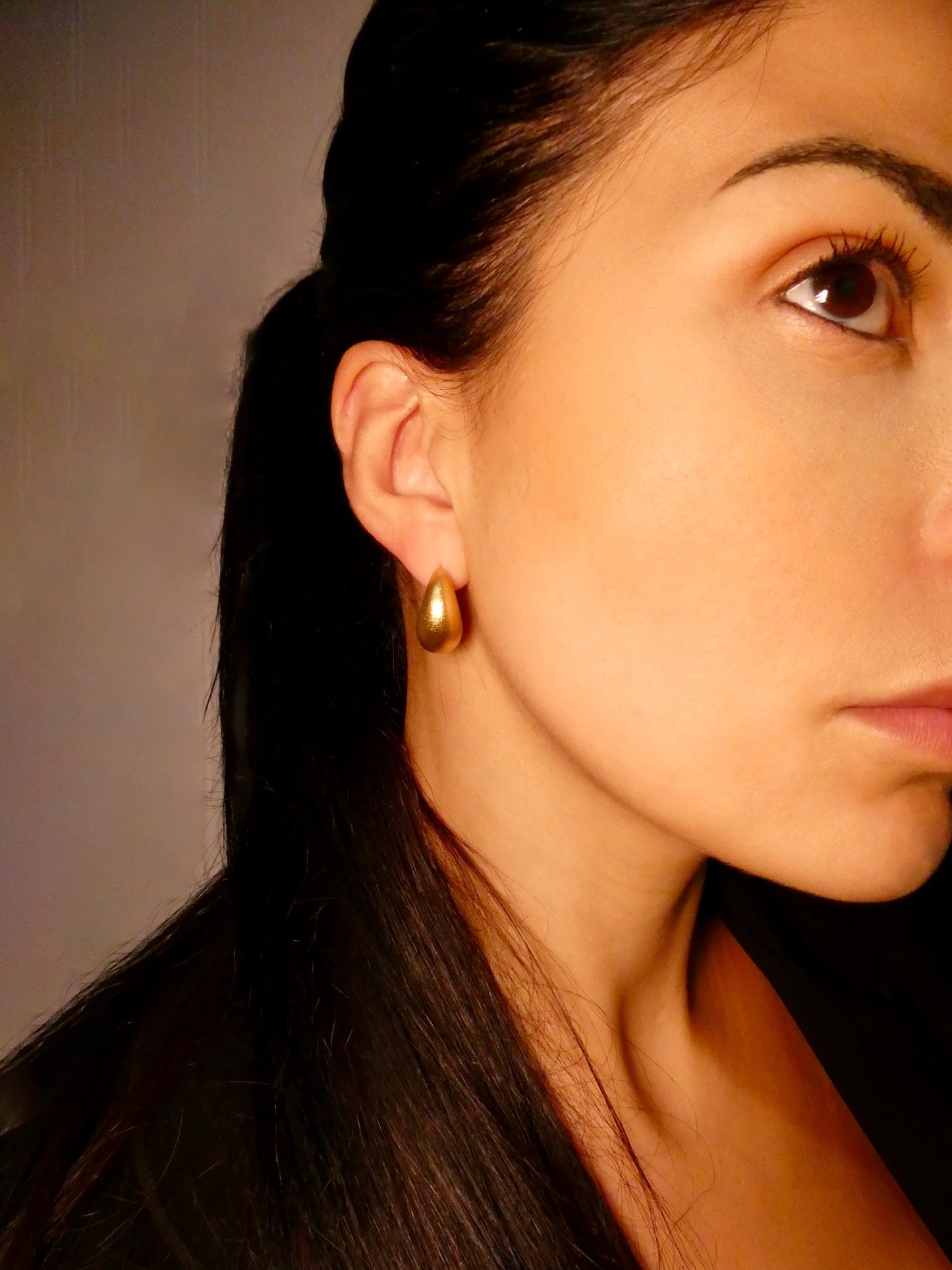 YELLOW GOLD HOOP EARRINGS, 20th CENTURY