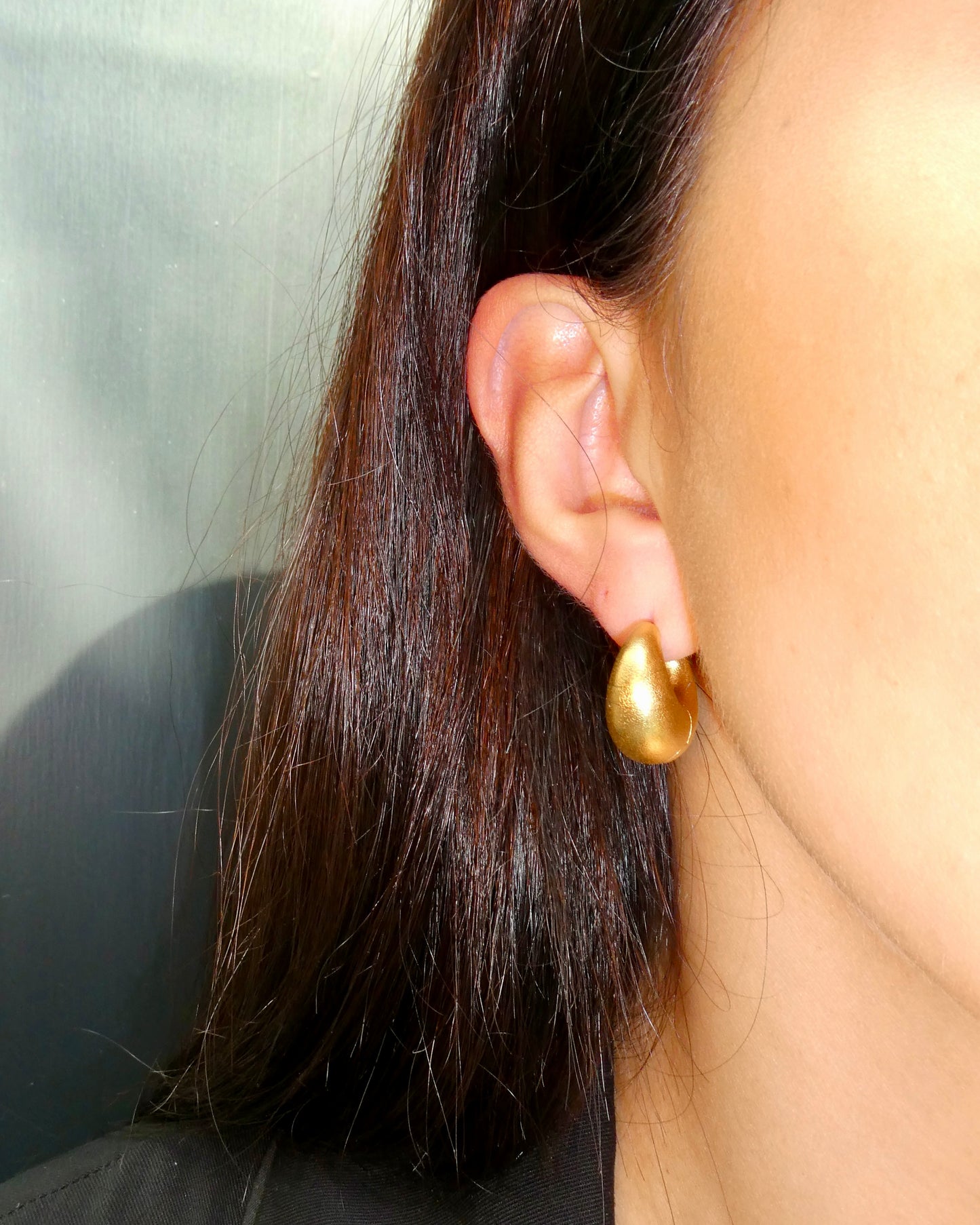 YELLOW GOLD HOOP EARRINGS, 20th CENTURY
