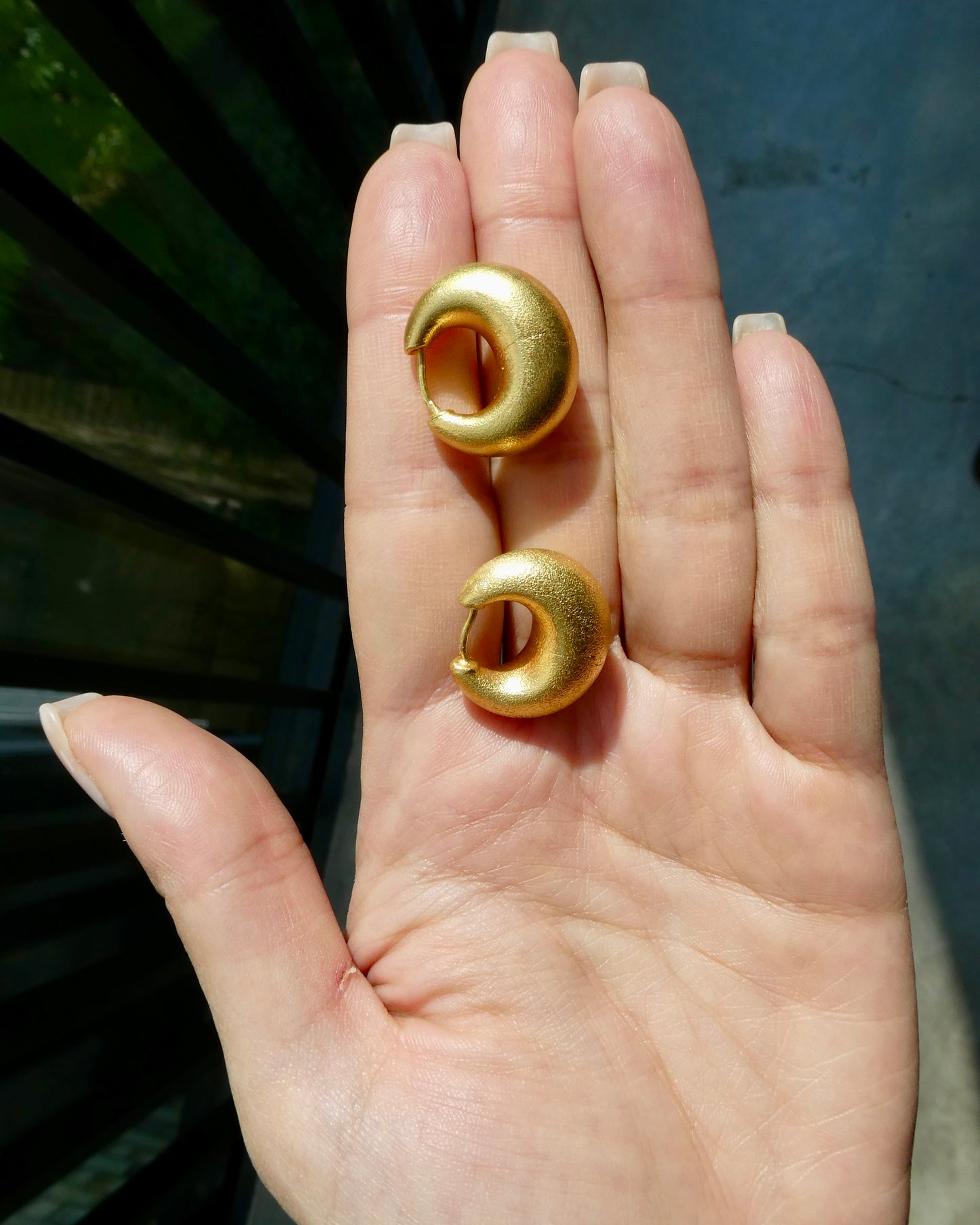 YELLOW GOLD HOOP EARRINGS, 20th CENTURY