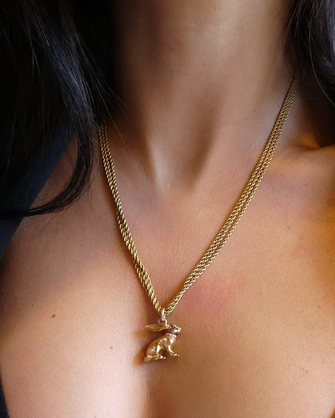 GOLD, PEARL & AMETHYST RABBIT PENDANT NECKLACE, 1880s