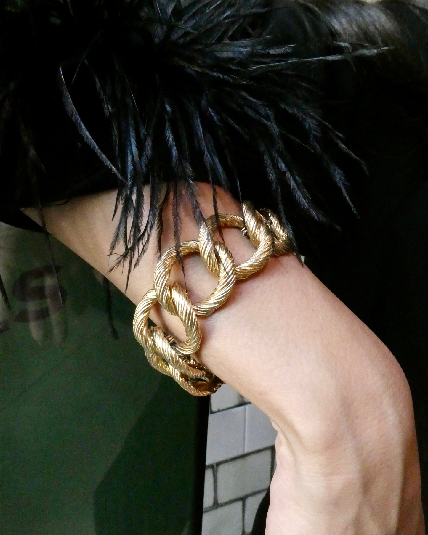 KUTSCHINSKY YELLOW GOLD LINKS BRACELET, 1960s