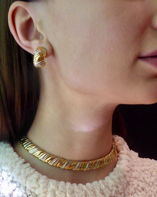 VAN CLEEF & ARPELS WHITE & YELLOW GOLD NECKLACE & EARRINGS, 1980s