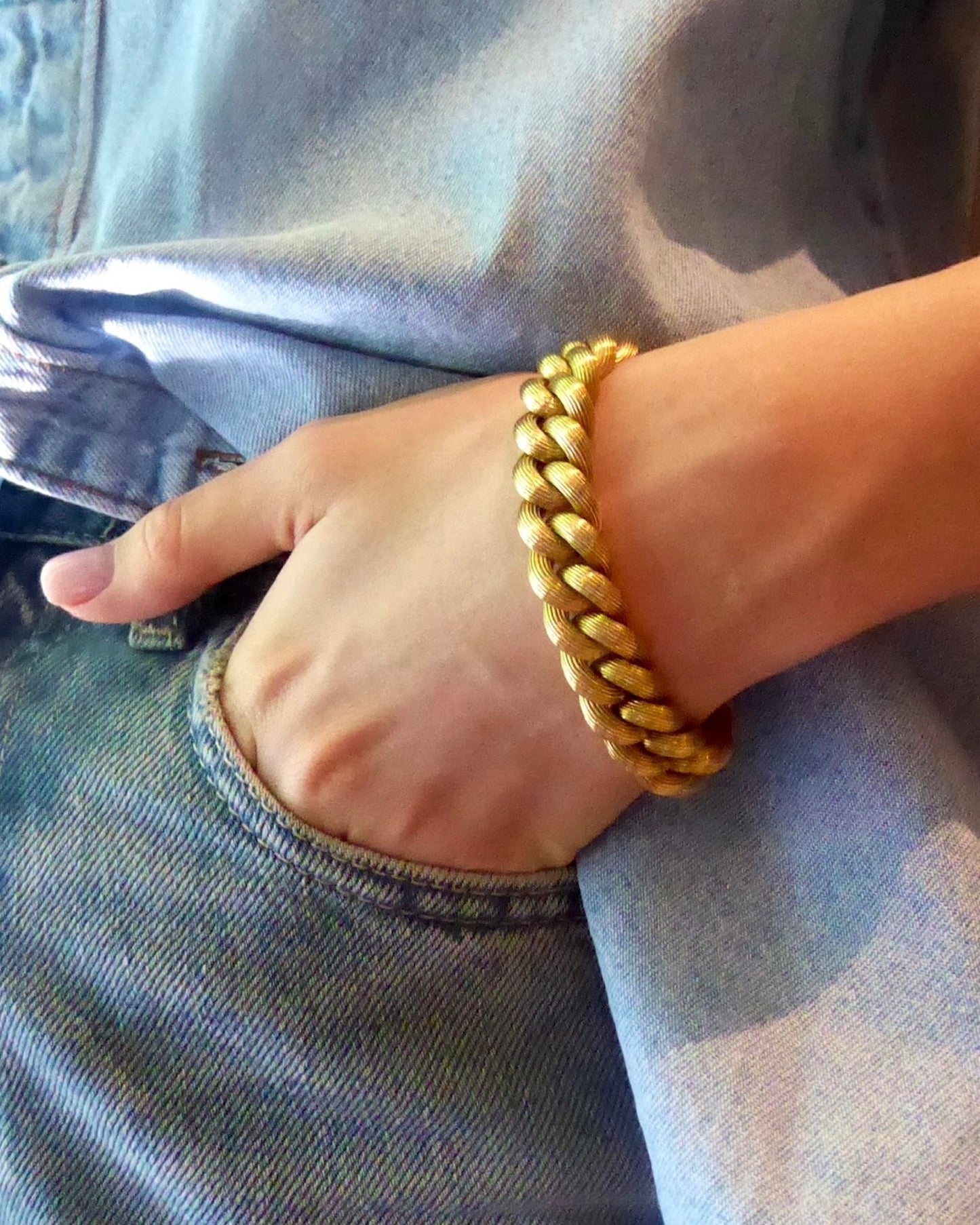 WEINGRILL YELLOW GOLD BRACELET, 20th CENTURY