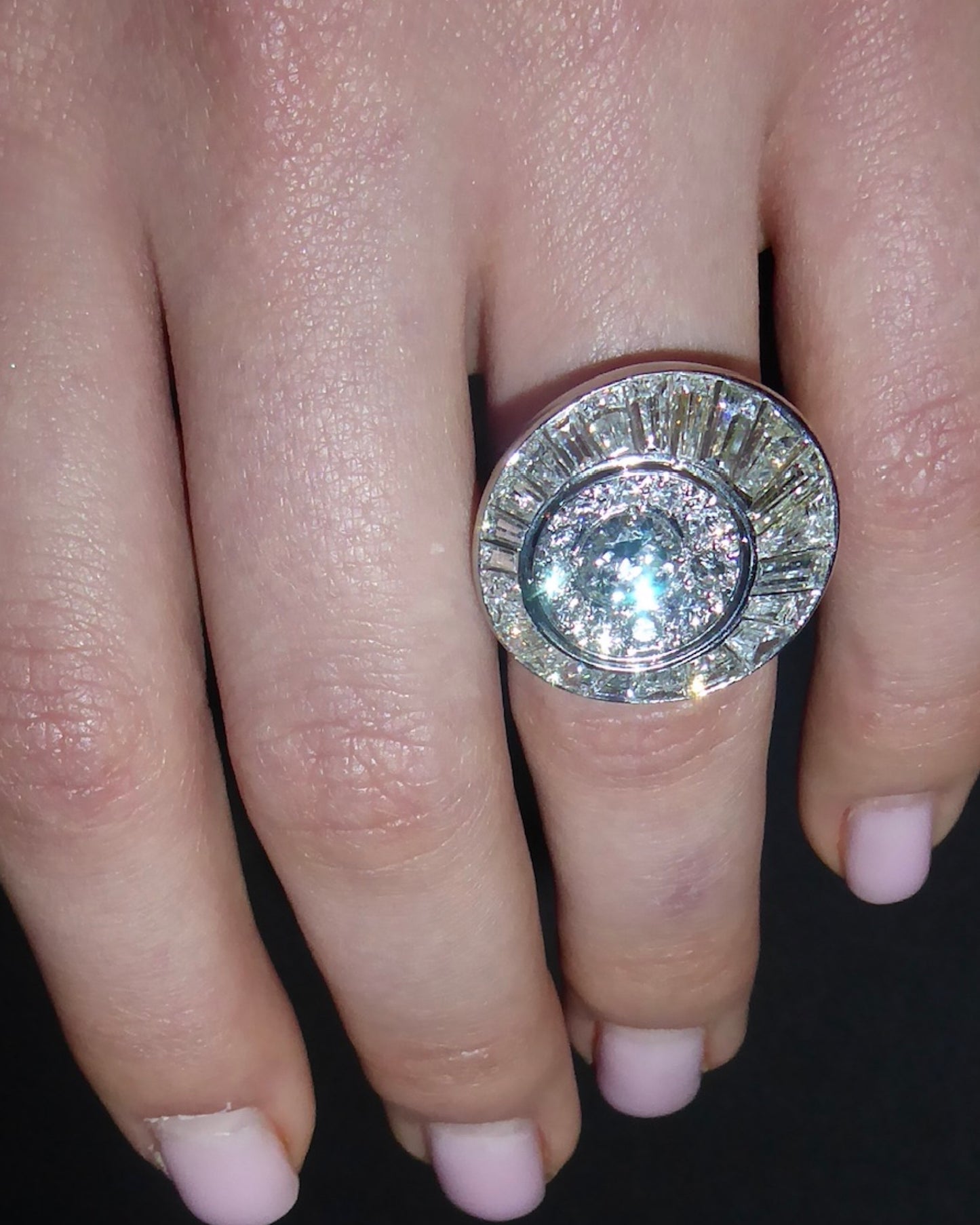 DIAMONDS & PLATINUM SPIRAL RING, 1950s