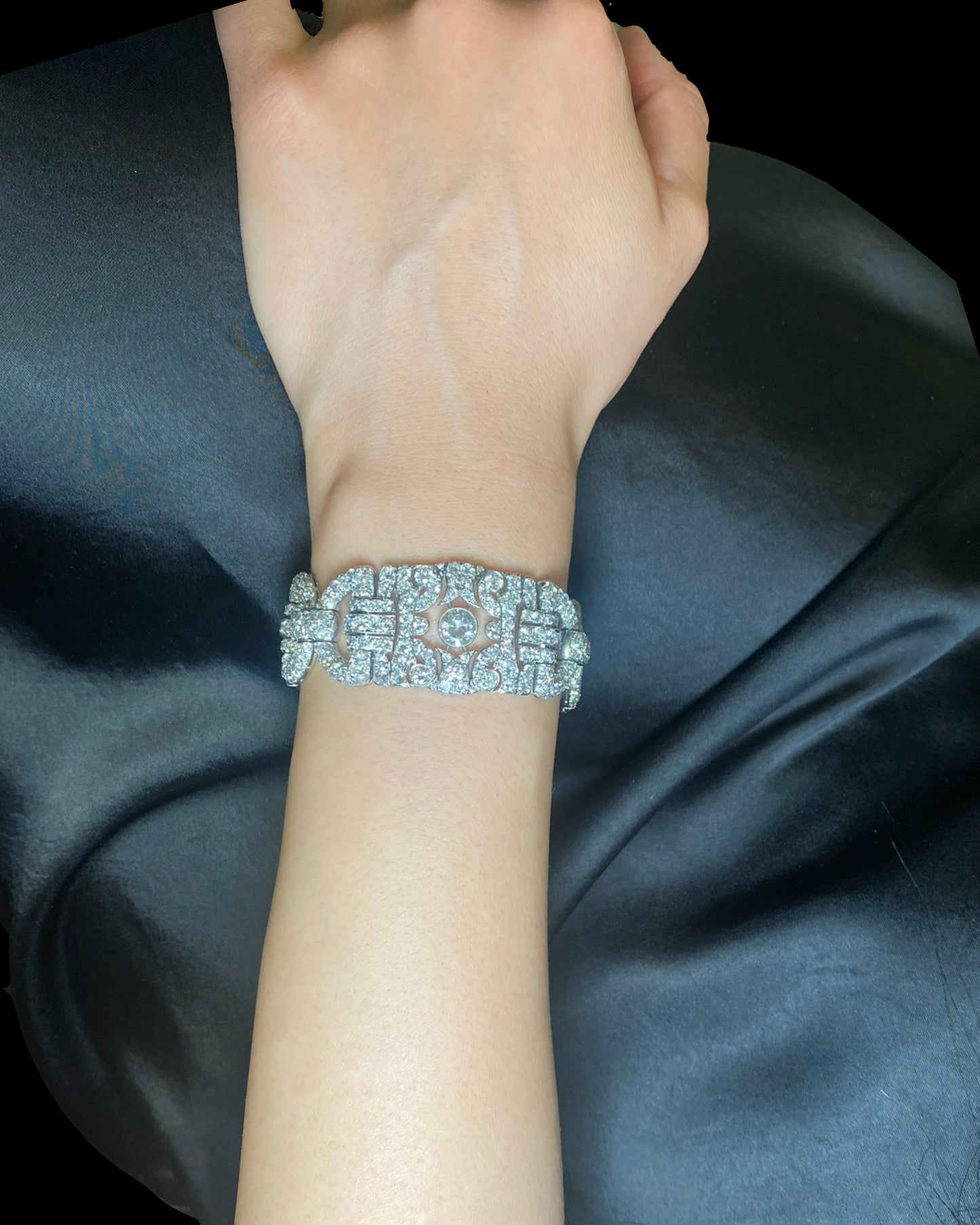 ART DÉCO DIAMOND & PLATINUM BRACELET, 1920s