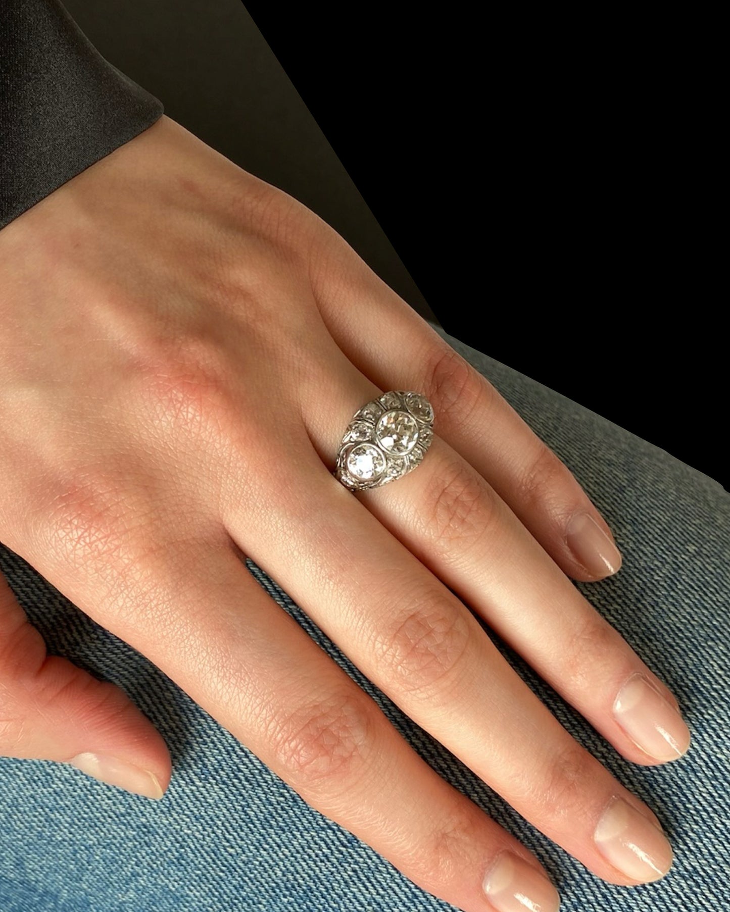 ART DÉCO DIAMOND & PLATINUM TRILOGY RING, 1930s