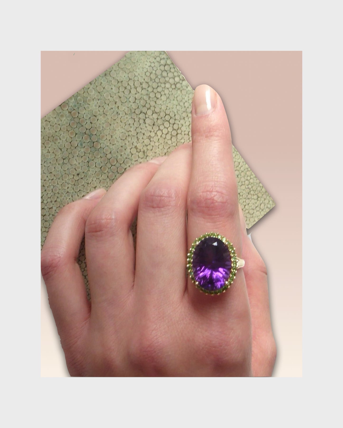AMETHYST, TSAVORITE & YELLOW GOLD RING, 1950s