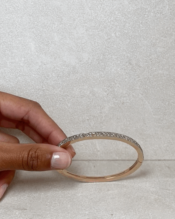 BELLE ÉPOQUE DIAMOND, GOLD & PLATINUM BANGLE, 1890s