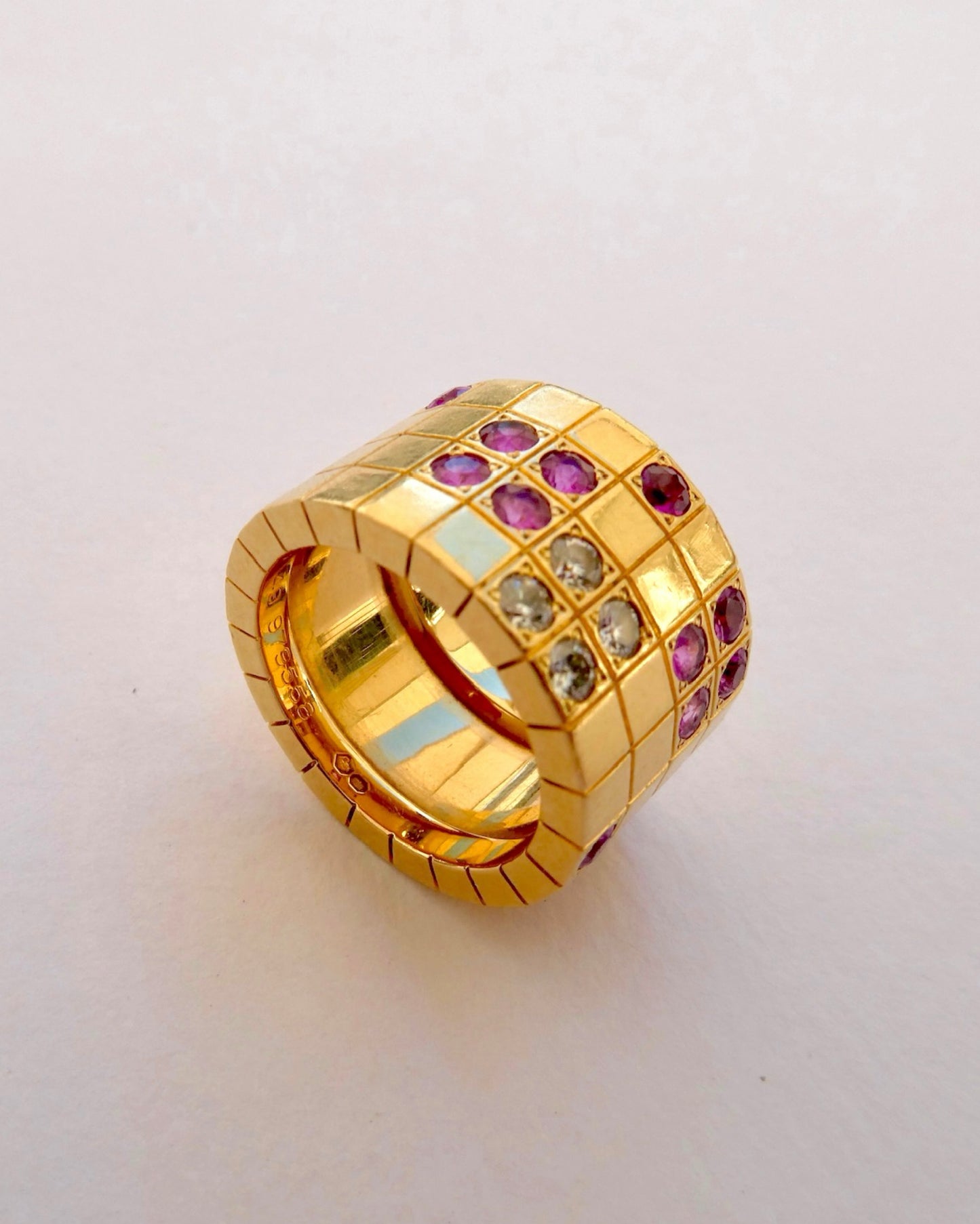 CARTIER DIAMONDS, PINK SAPPHIRES & YELLOW GOLD RING, 1980s