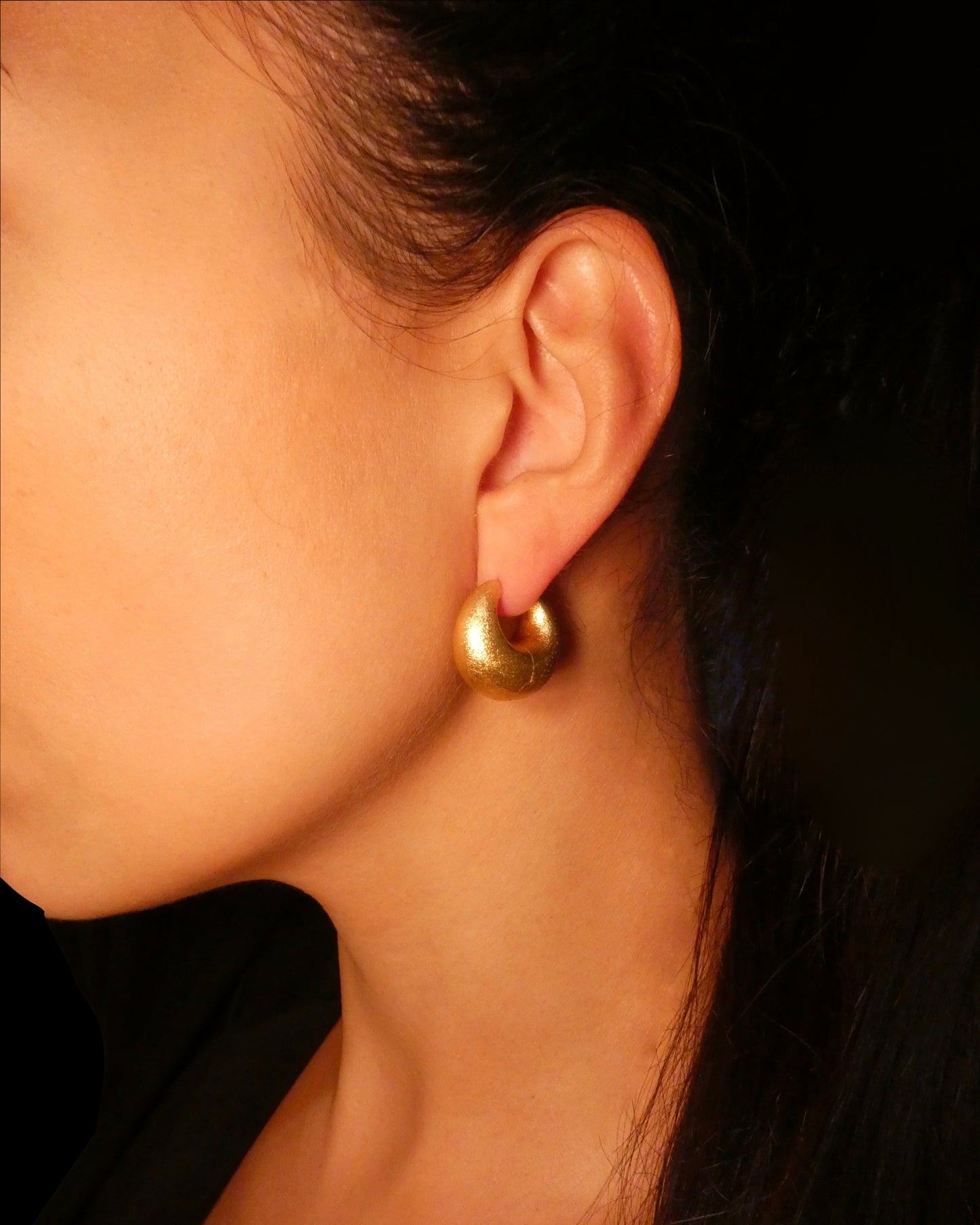 YELLOW GOLD HOOP EARRINGS, 20th CENTURY