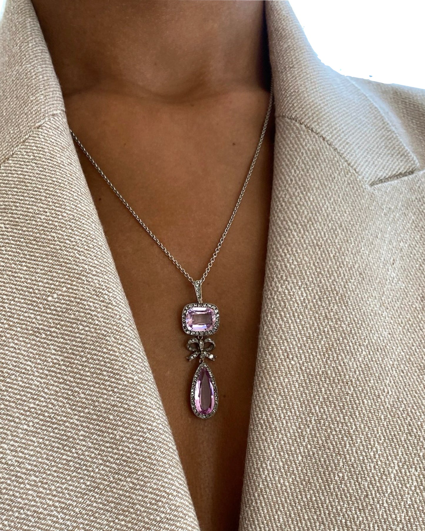 BELLE ÉPOQUE PINK TOPAZ, DIAMONDS, PLATINUM & YELLOW GOLD PENDANT NECKLACE, 1900s