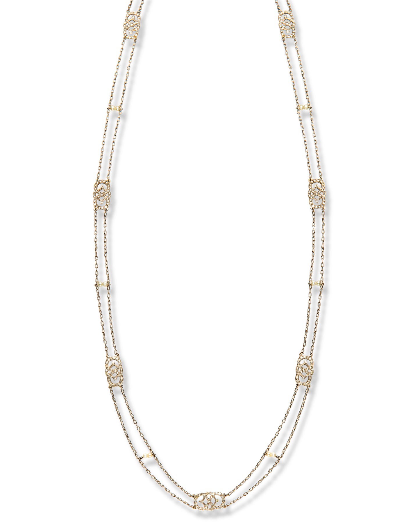 EDWARDIAN DIAMOND, NATURAL PEARL & PLATINUM SAUTOIR, 1915