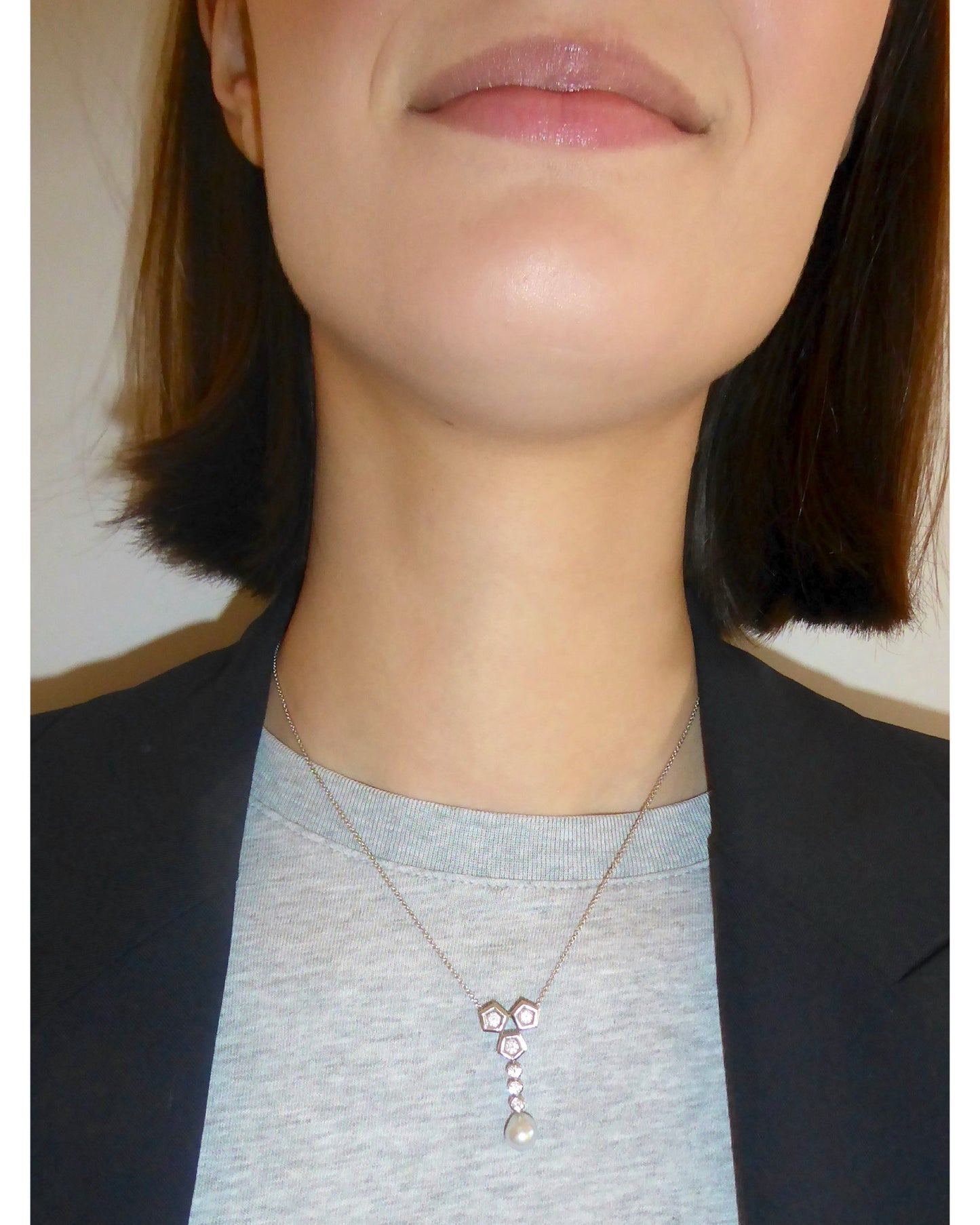 PEARL, DIAMONDS & WHITE GOLD PENDANT NECKLACE, 1948