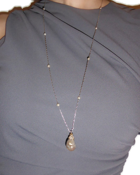 PEARL, DIAMONDS, YELLOW GOLD & PLATINUM PENDANT NECKLACE, 1890s