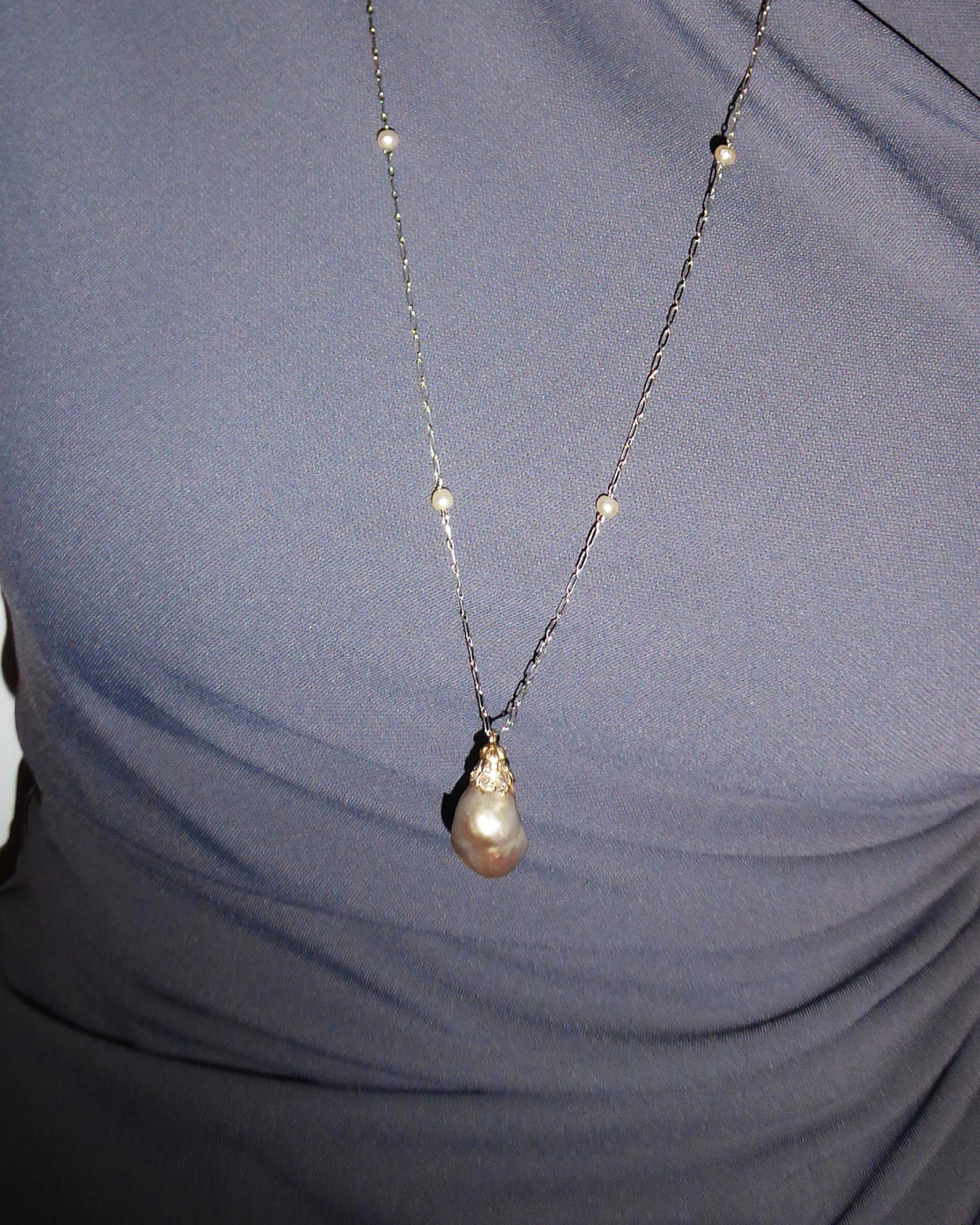 PEARL, DIAMONDS, YELLOW GOLD & PLATINUM PENDANT NECKLACE, 1890s