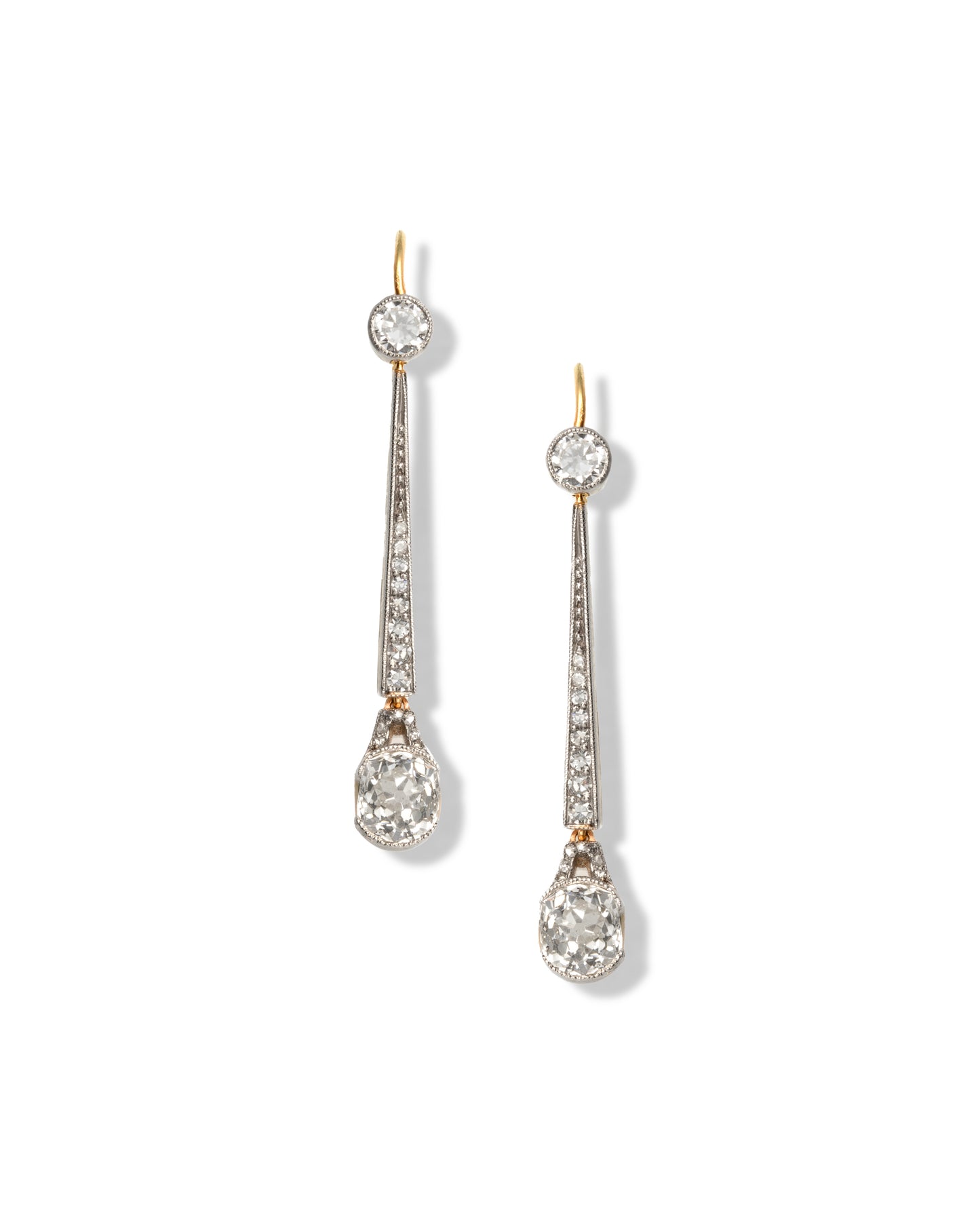 BELLE ÉPOQUE DIAMOND, PLATINUM & GOLD EAR PENDANTS, 1915