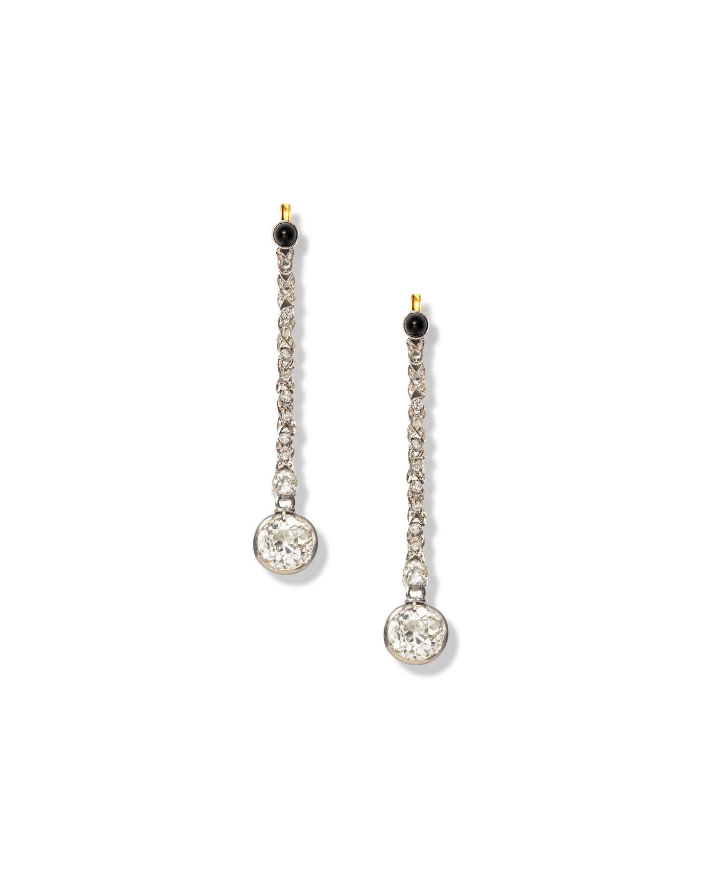 ART DÉCO DIAMOND, ONYX & PLATINUM EARRINGS, 1920