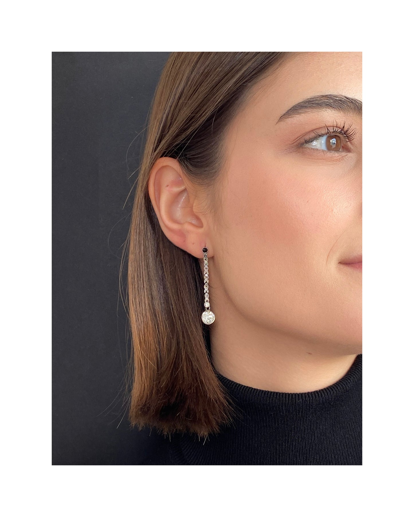 ART DÉCO DIAMOND, ONYX & PLATINUM EARRINGS, 1920