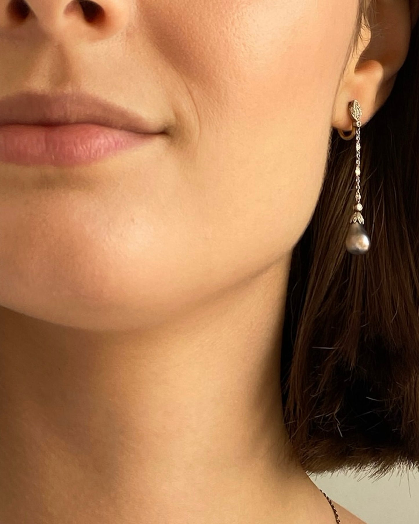 ART DÉCO NATURAL PEARL, DIAMOND, PLATINUM & WHITE GOLD EARRINGS, 1930s