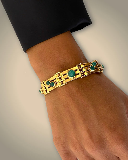 ART MODERNE EMERALD & YELLOW GOLD BRACELET, 1940s