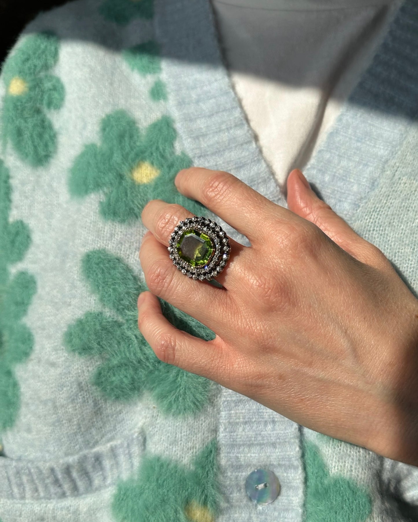PERIDOT & DIAMONDS ON SILVER & GOLD CLUSTER RING, 1890s