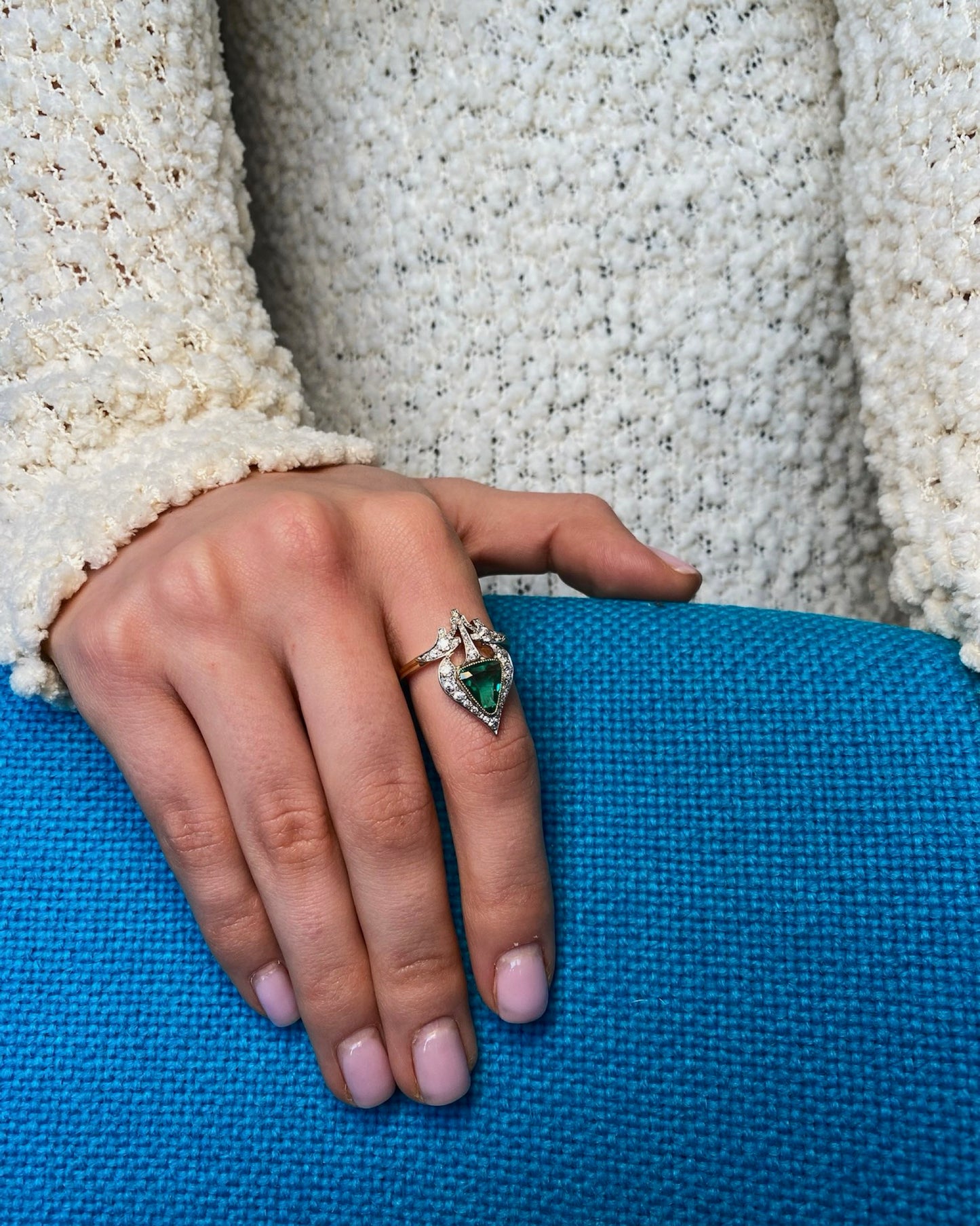 EMERALD & DIAMONDS, WHITE & YELLOW GOLD RING, 1950s