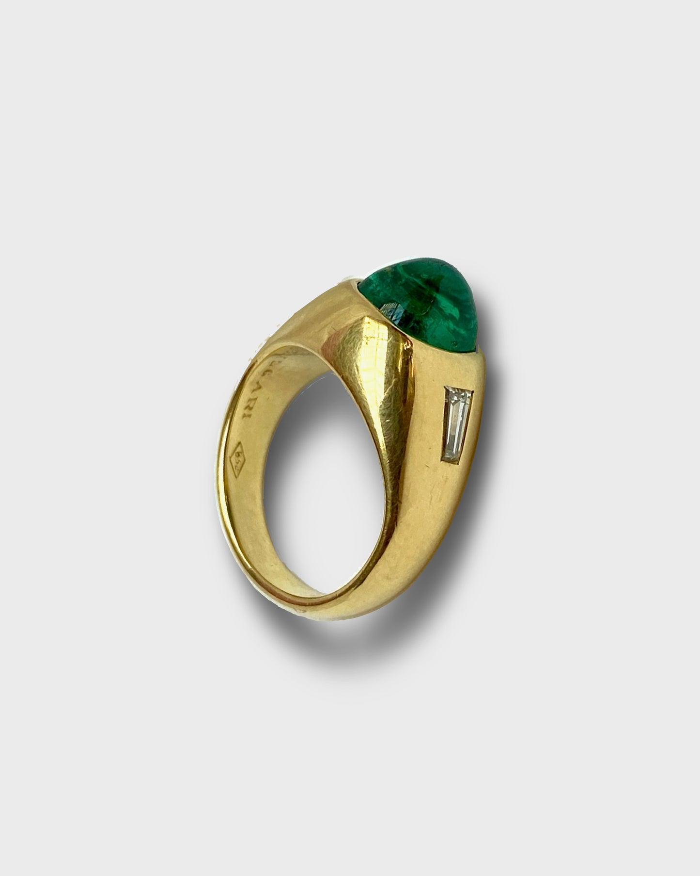 BVLGARI COLOMBIAN EMERALD, DIAMONDS & YELLOW GOLD RING