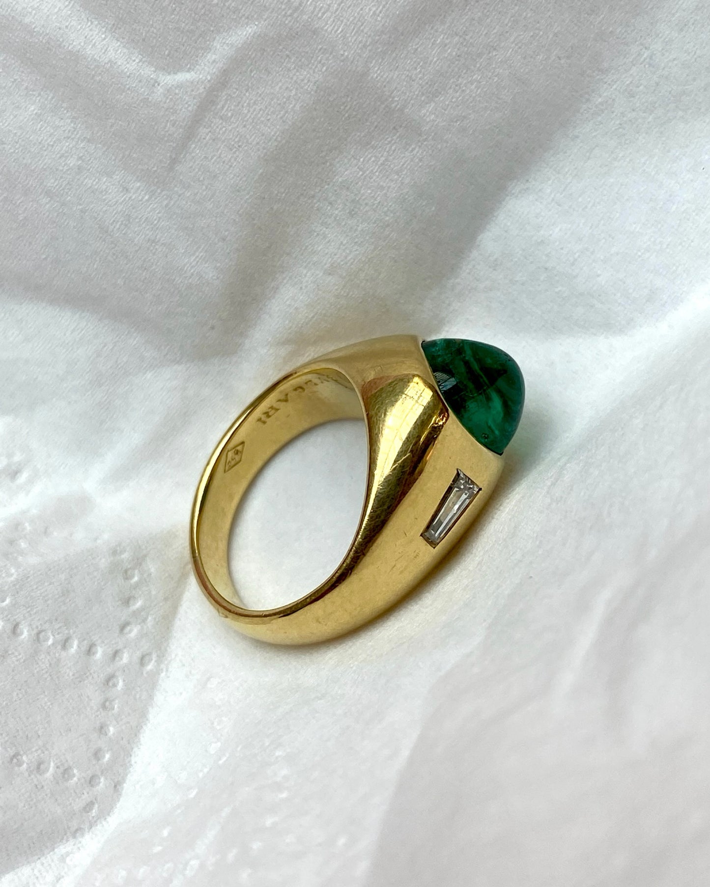 BVLGARI COLOMBIAN EMERALD, DIAMONDS & YELLOW GOLD RING