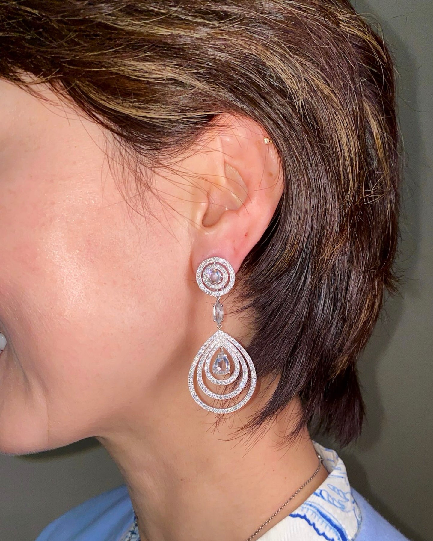 ASSIL DIAMOND & WHITE GOLD DROP EARRINGS, 1990s-2000s