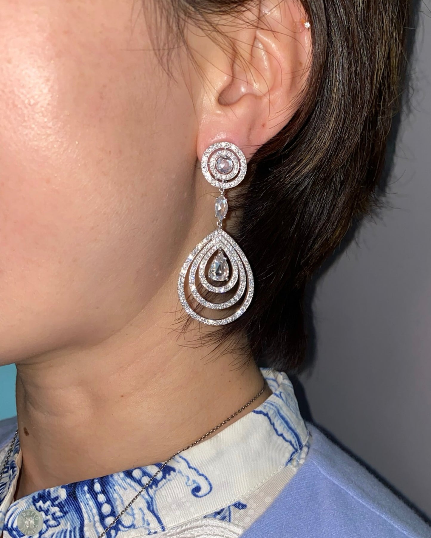 ASSIL DIAMOND & WHITE GOLD DROP EARRINGS, 1990s-2000s