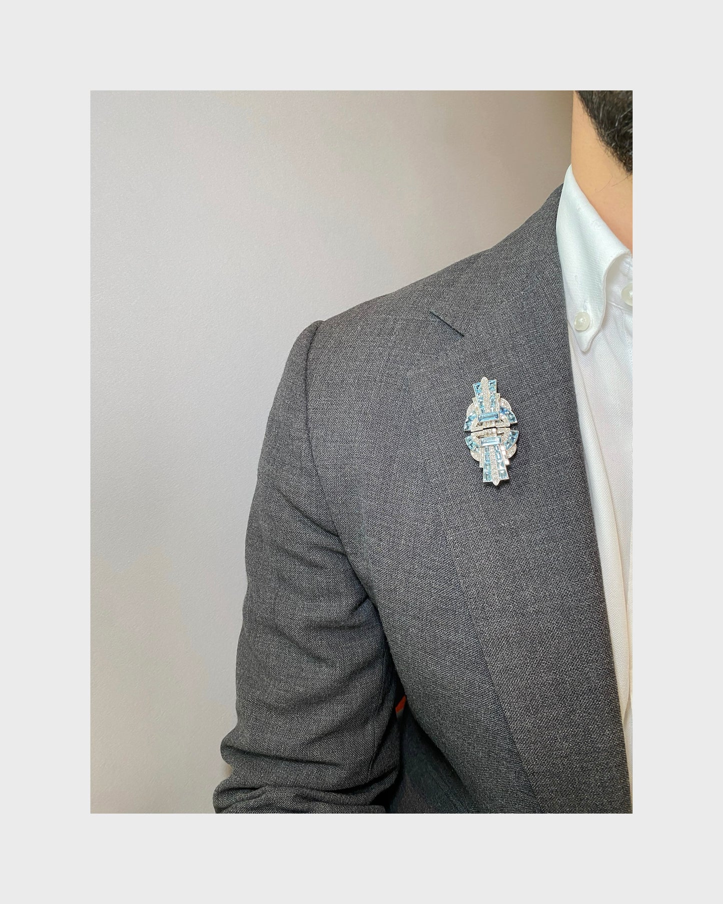 ART DÉCO AQUAMARINES, DIAMONDS & WHITE GOLD DOUBLE BROOCH, 1920