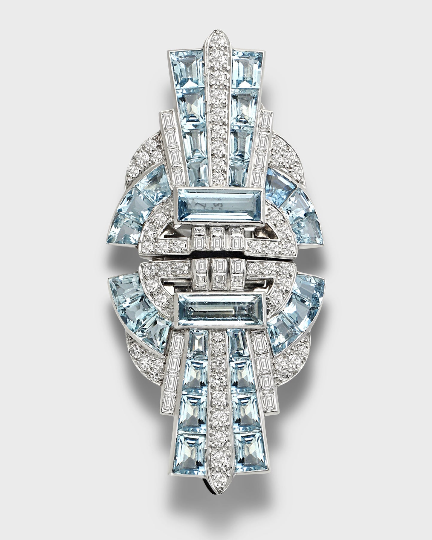 ART DÉCO AQUAMARINES, DIAMONDS & WHITE GOLD DOUBLE BROOCH, 1920