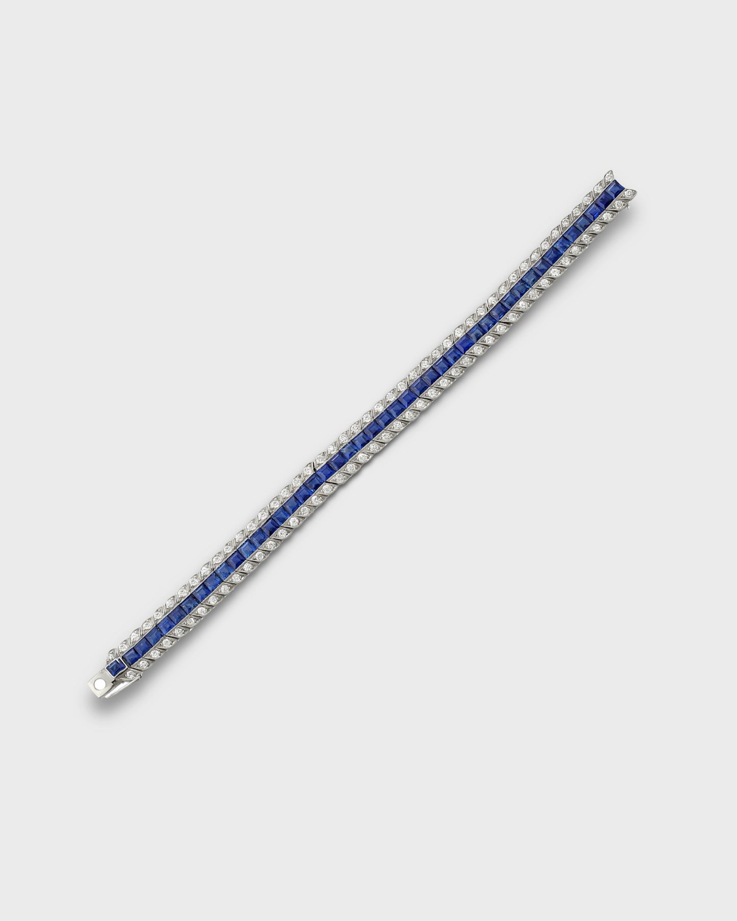 ART DÉCO SAPPHIRE, DIAMOND & PLATINUM LINE BRACELET, 1920s