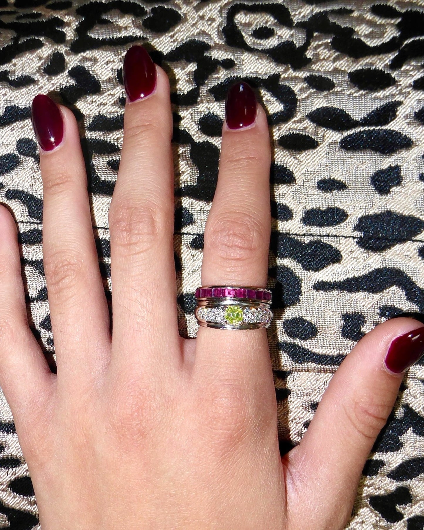 GÜBELIN RUBY & GOLD ETERNITY RING, 1980s