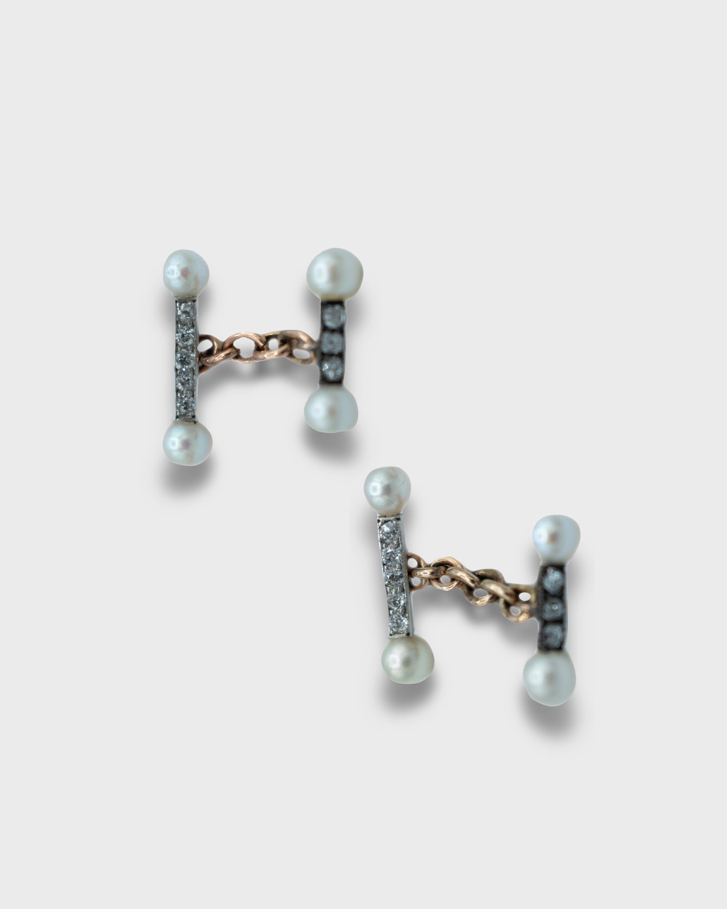 VICTORIAN PEARL, DIAMONDS & SILVER CUFFLINKS, 1880s