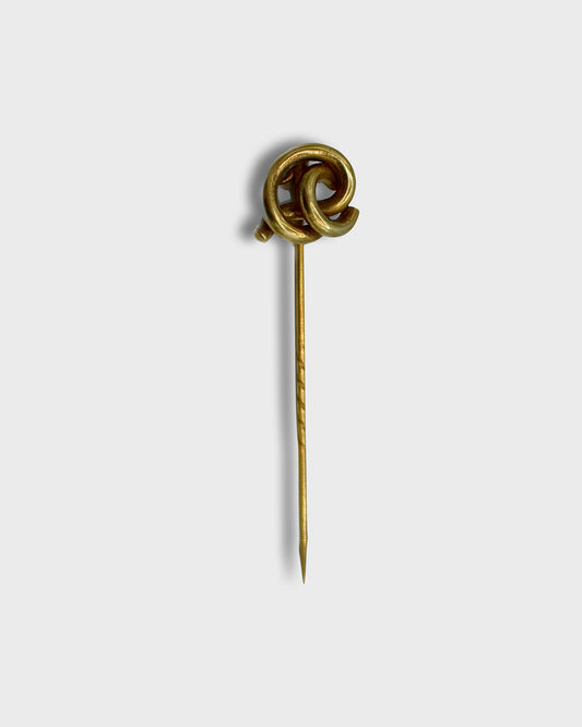 VICTORIAN YELLOW GOLD LOVE KNOT TIE PIN, 1900s