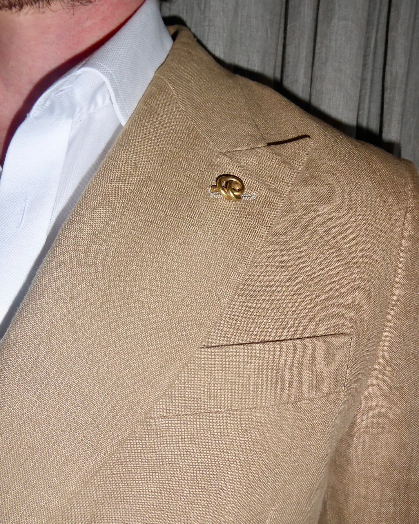 VICTORIAN YELLOW GOLD LOVE KNOT TIE PIN, 1900s