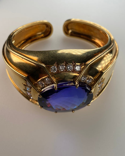 DAVID WEBB TANZANITE, DIAMOND & GOLD CUFF BRACELET, 1980s