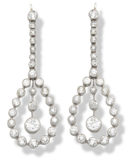 BELLE ÉPOQUE DIAMONDS, WHITE GOLD & PLATINUM DROP EARRINGS, 1910s