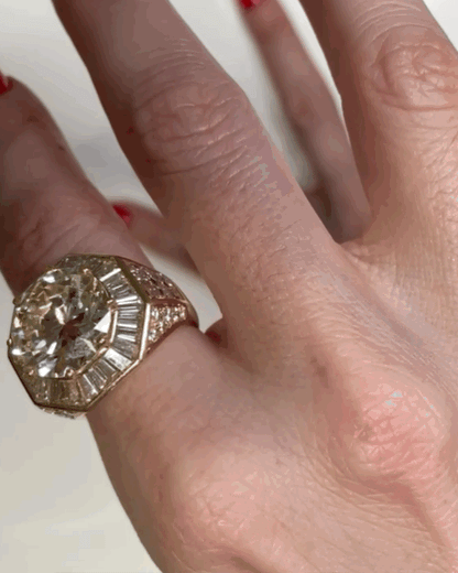 DIAMOND & YELLOW GOLD COCKTAIL RING, 1970s