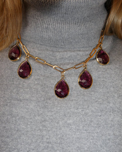 RASPBERRY QUARTZ & GOLD CHARM NECKLACE, 1990s