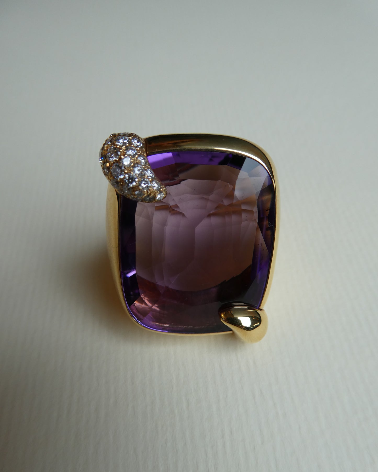 POMELLATO 'RITRATTO' AMETHYST, DIAMOND & GOLD COCKTAIL RING, 2017