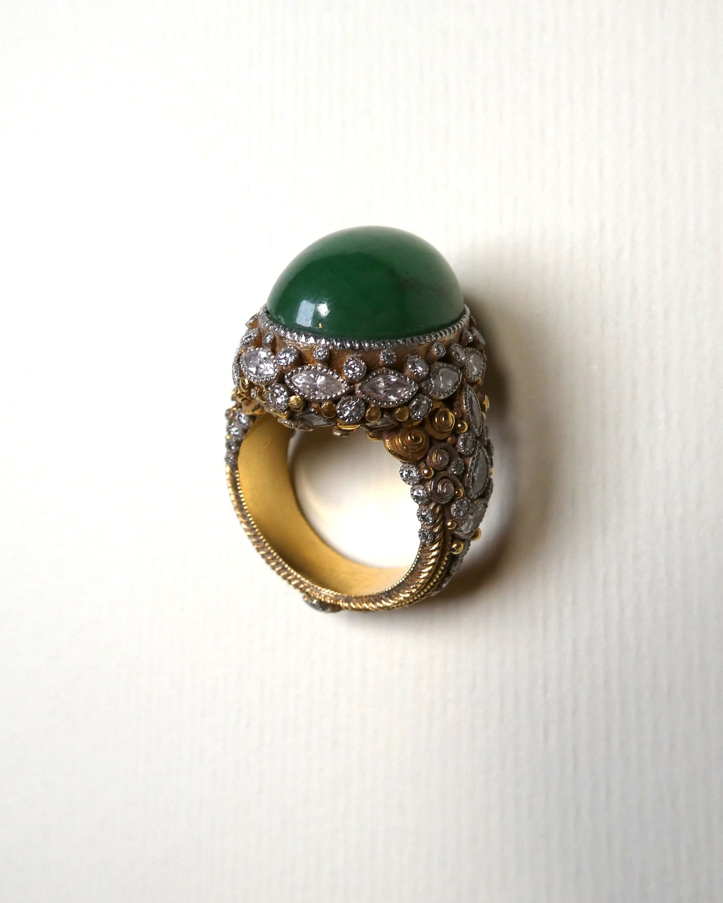 EMERALD, DIAMOND & GOLD COCKTAIL RING, 1950s