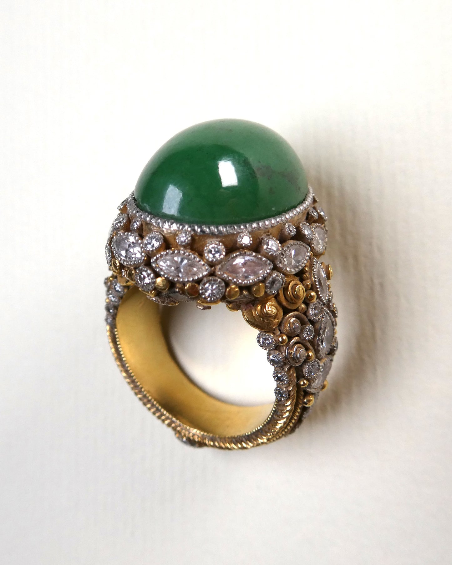 EMERALD, DIAMOND & GOLD COCKTAIL RING, 1950s