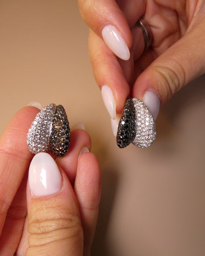 CACCIARI SALVATI BLACK AND WHITE DIAMOND & GOLD EARRINGS, 2000s