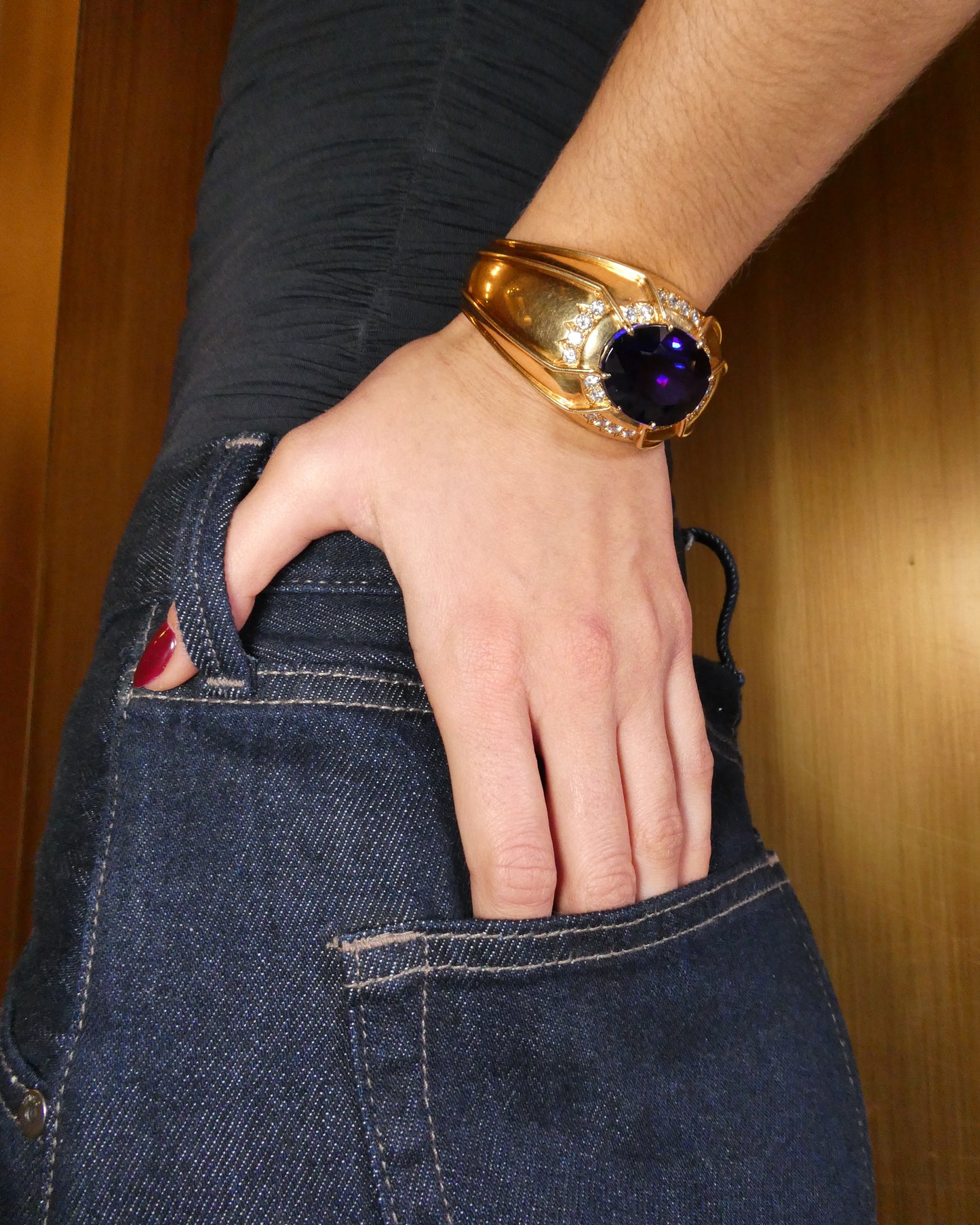 DAVID WEBB TANZANITE, DIAMOND & GOLD CUFF BRACELET, 1980s