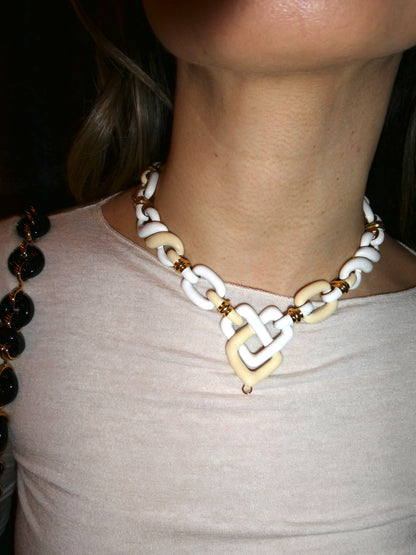 DAVID WEBB ENAMEL & YELLOW GOLD NECKLACE, 1970