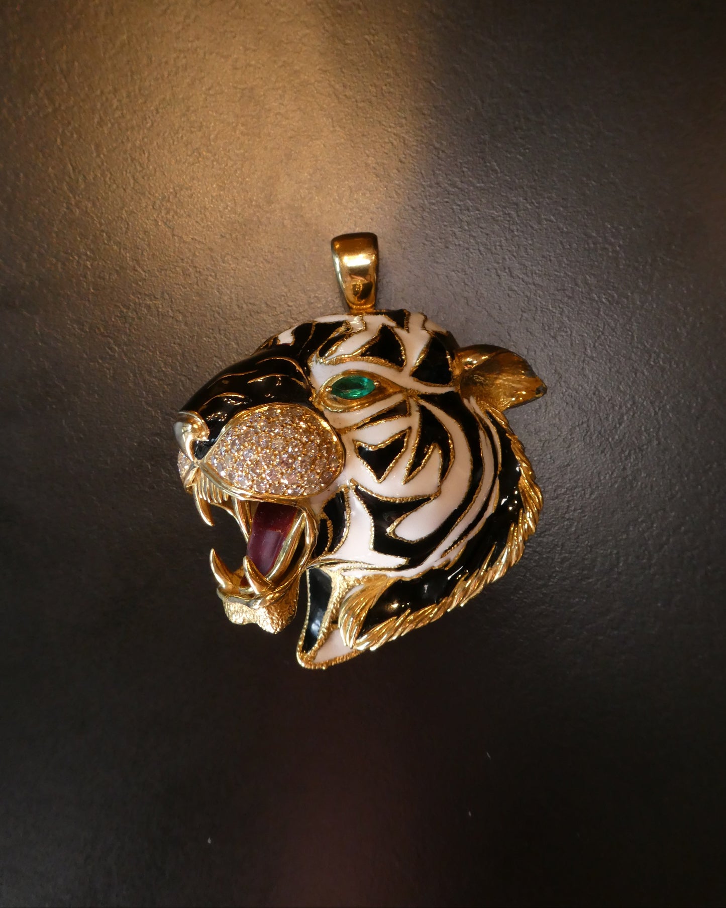 DAVID WEBB DIAMOND, EMERALD & ENAMEL TIGER PENDANT NECKLACE, 1970s